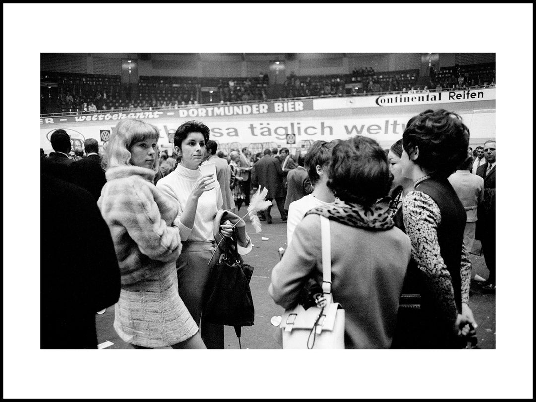 Junge Damen. Das Sechstage-Rennen in Dortmund